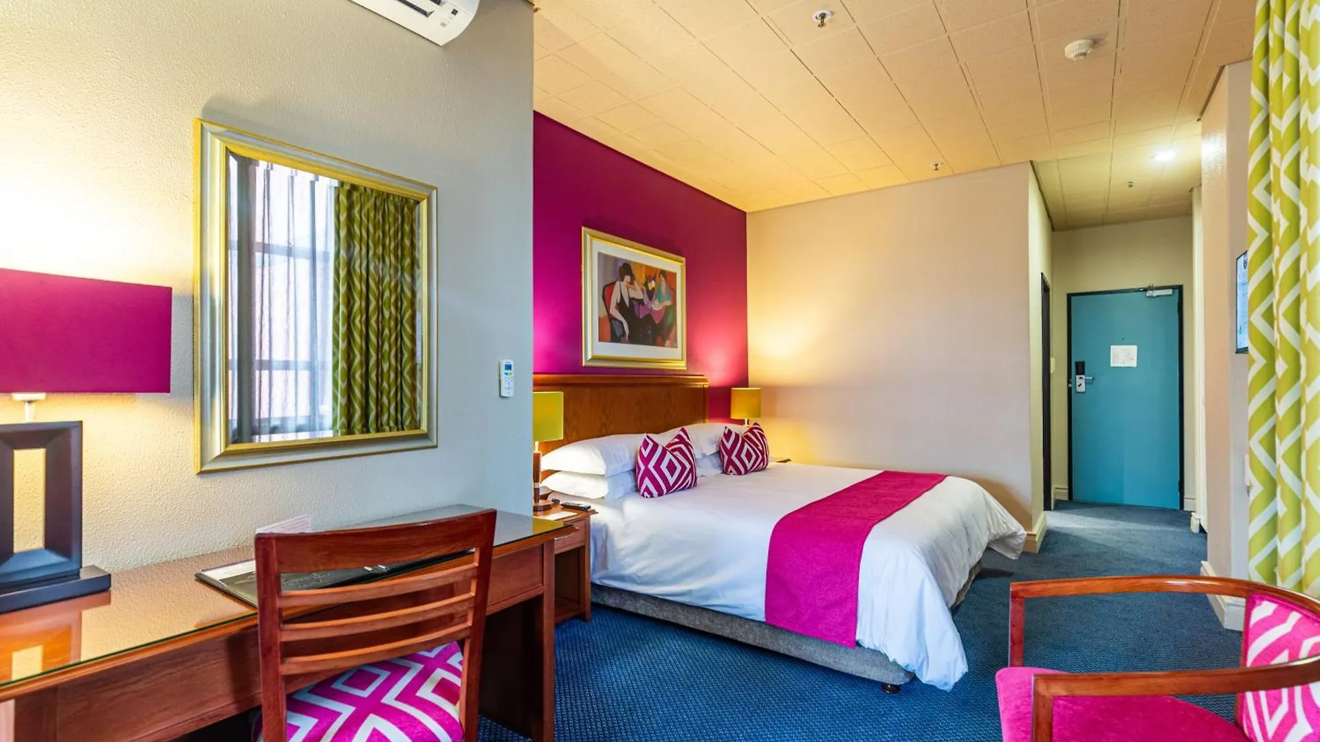 Cape Town Lodge Hotel