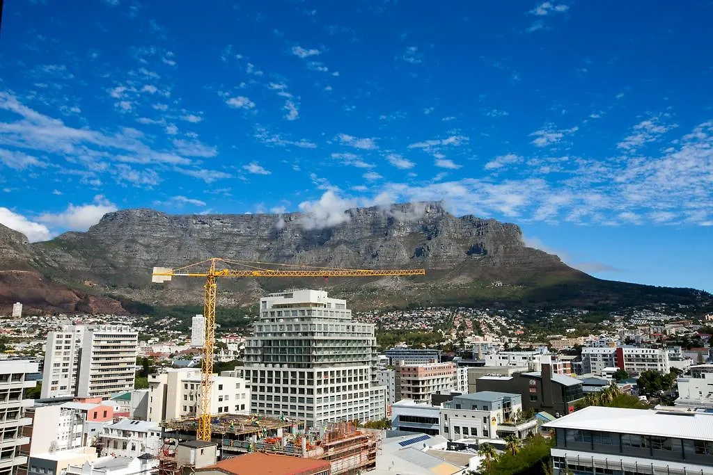 Cape Town Lodge Hotel