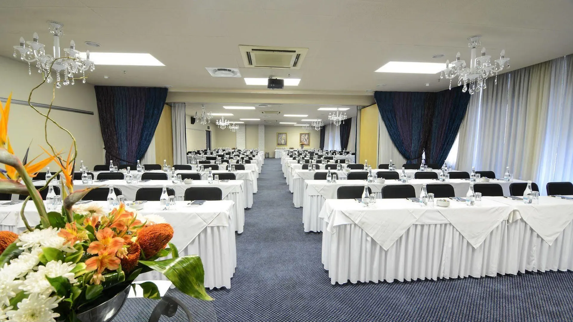 Cape Town Lodge Hotel