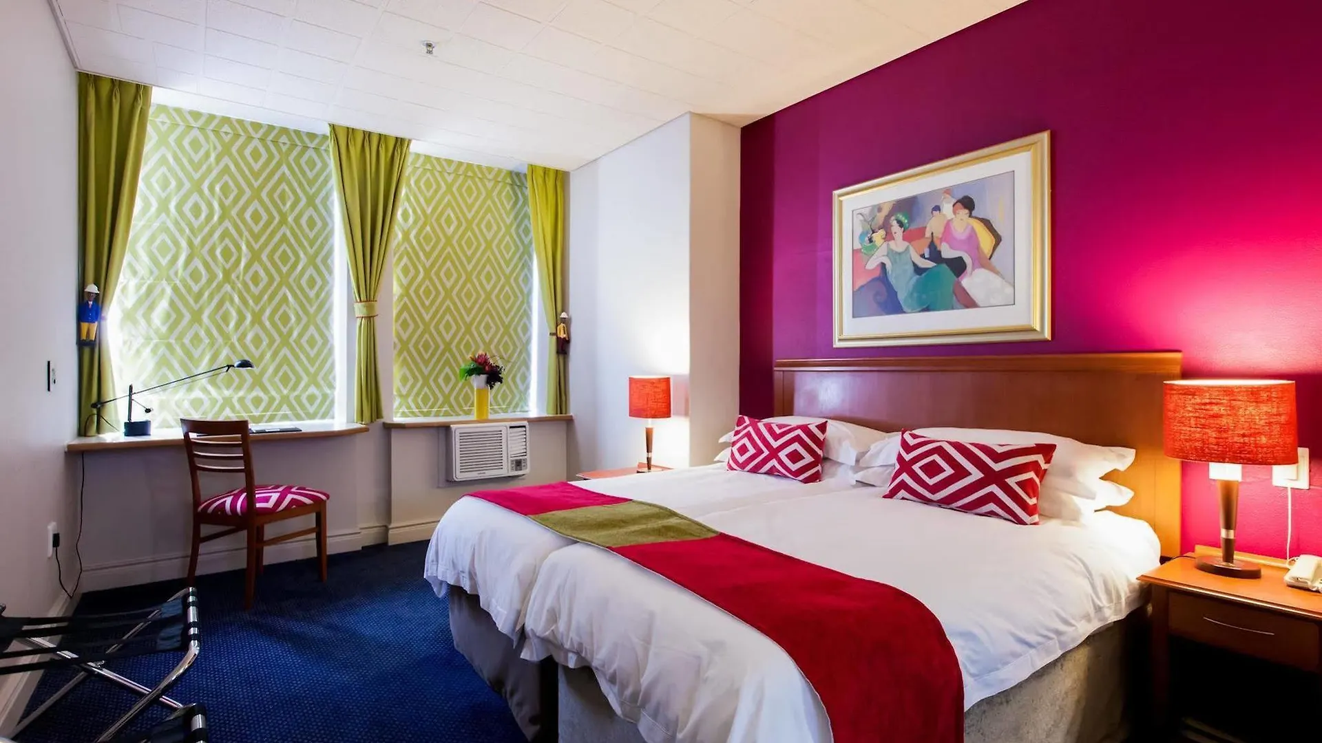 Cape Town Lodge Hotel